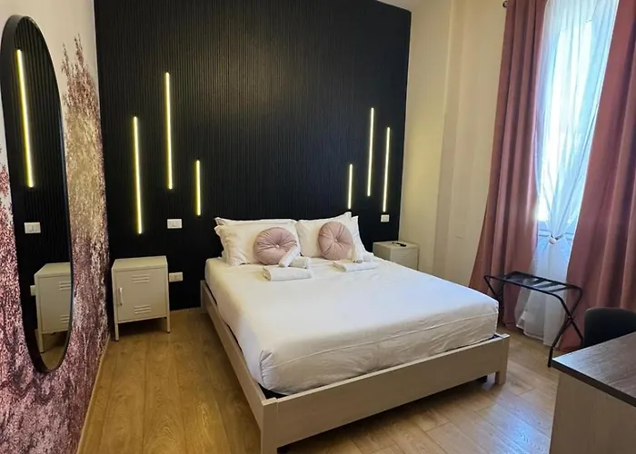 Gasthof Domus Avi - Re Di 4*