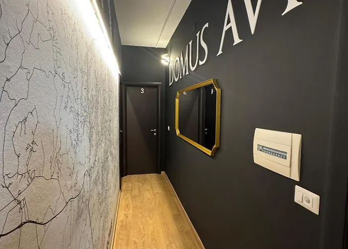 Gasthof Domus Avi - Re Di 4*